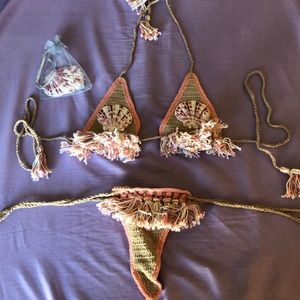 Andi Bagus Melody Bikini